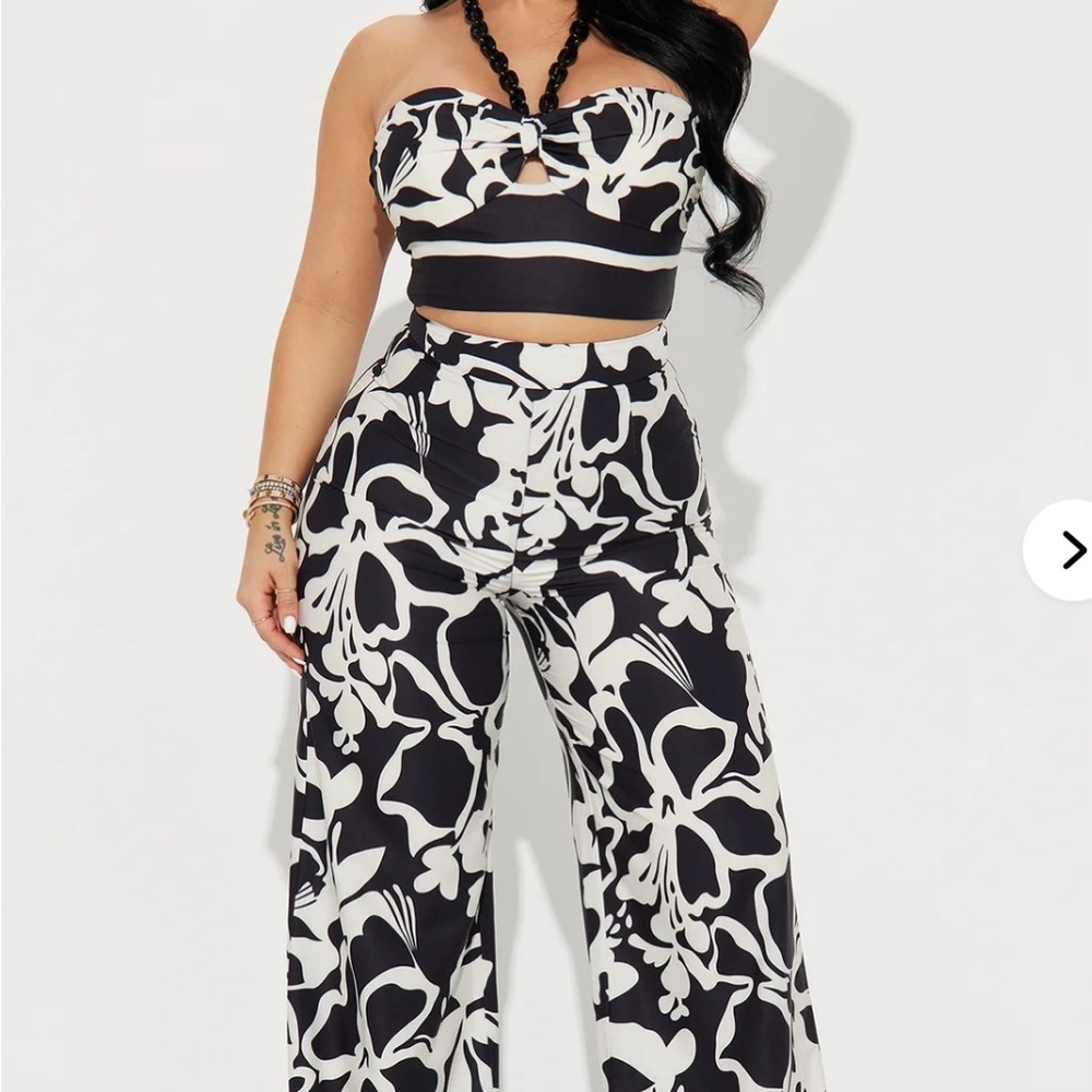 Fashion Nova Black and White Floral Jumpsuit